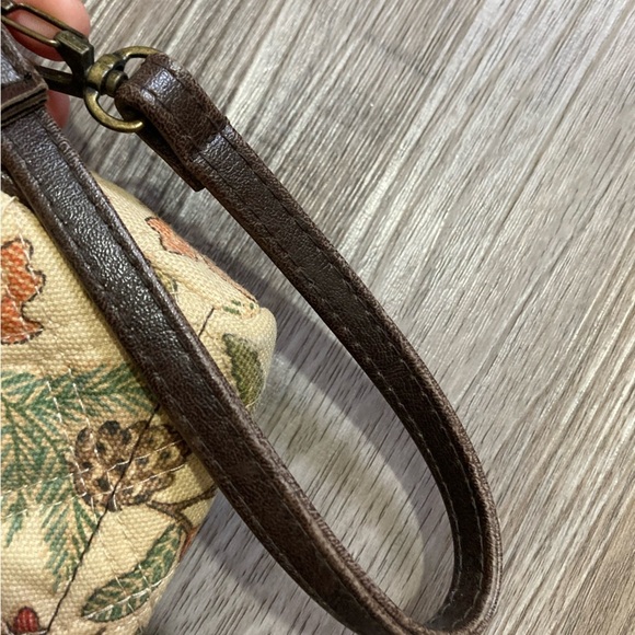 Longaberger Womens Quilted Brown Fall Leaves Floral Wristlet Pouch Wallet Zip - Picture 5 of 5